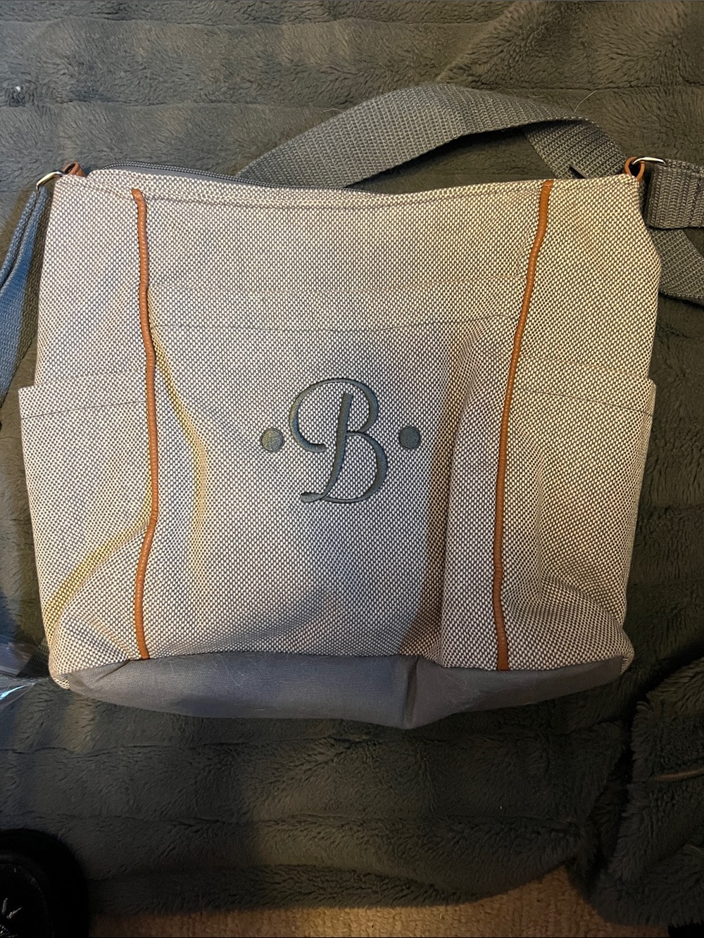 thirty-one Gray canvas casual
Carry all tote